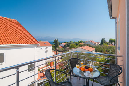 Apartmani Goran - apartman s 1 spavaćom sobom i pogledom na more