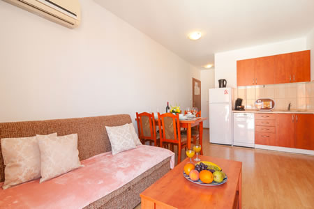 Apartmani Goran - apartman s 2 spavaće sobe i pogledom na more