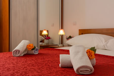 Apartmani Goran - apartman s 2 spavaće sobe II