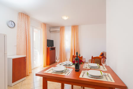 Apartmani Goran - apartman s 2 spavaće sobe II
