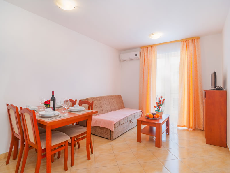 Apartmani Goran - apartman s 1 spavaćom sobom i balkonom