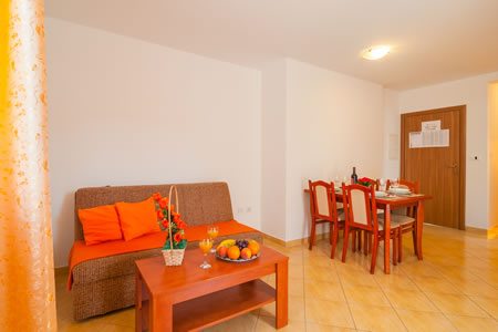 Apartmani Goran - apartman s 2 spavaće sobe i balkonom