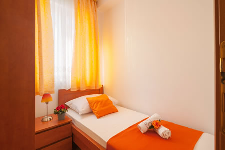 Apartmani Goran - apartman s 2 spavaće sobe i balkonom