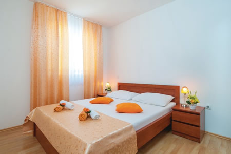 Apartmani Goran - apartman s 1 spavaćom sobom i djelomičnim pogledom na more