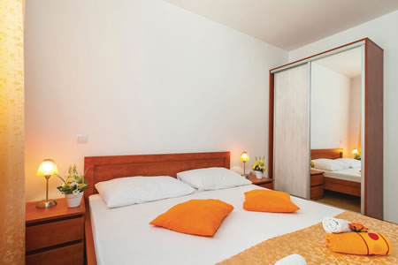 Apartmani Goran - apartman s 1 spavaćom sobom i djelomičnim pogledom na more