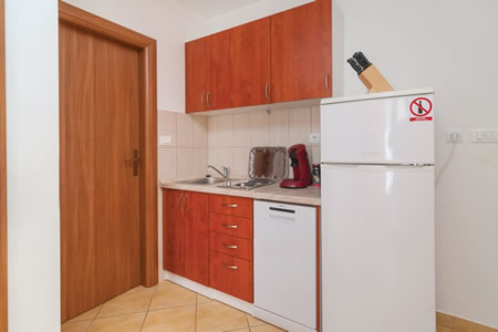 Apartmani Goran - apartman s 1 spavaćom sobom i djelomičnim pogledom na more