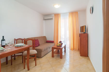 Apartmani Goran - apartman s 1 spavaćom sobom i djelomičnim pogledom na more