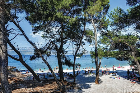 Supetar - prirodne plaže